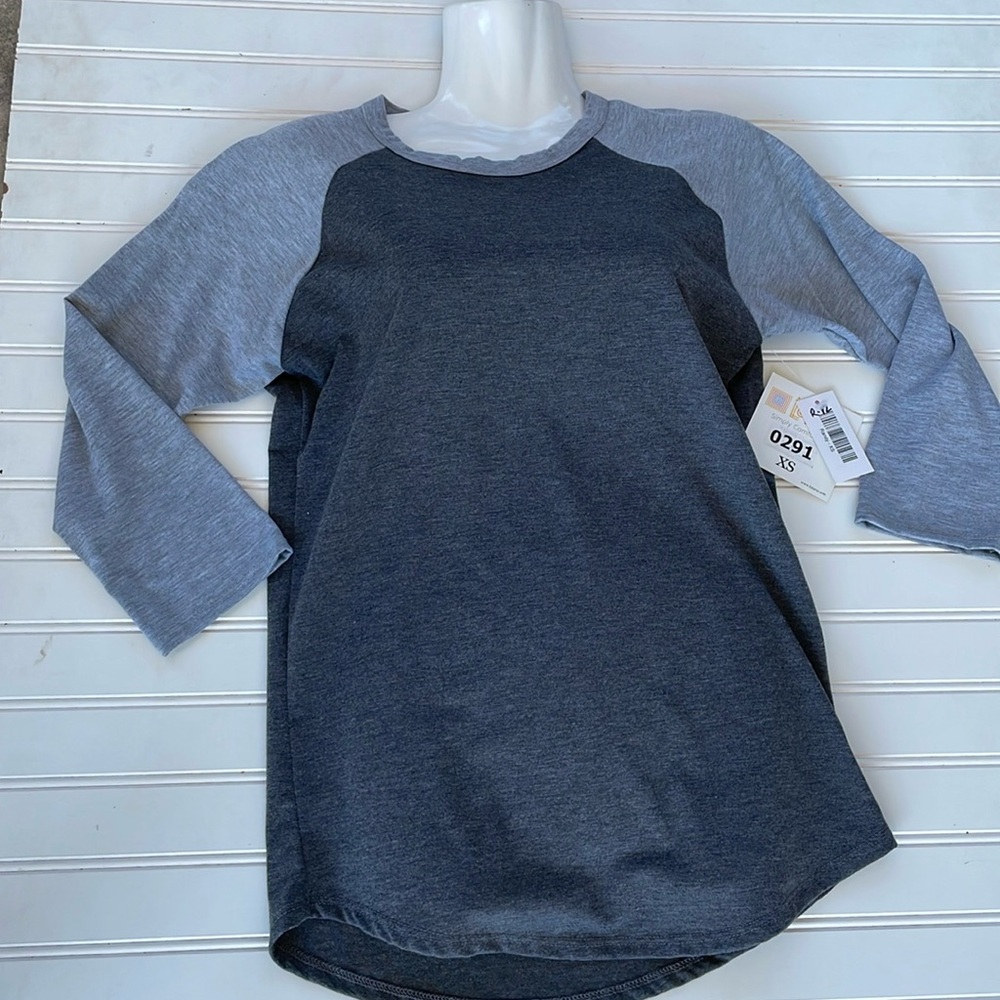 LulaRoe Colorblocked Randy Top-#R-12 - Picture 11 of 12